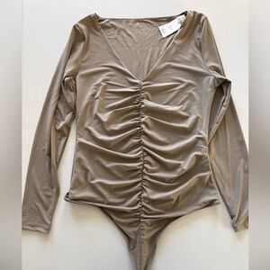 Abercrombie & Fitch Ruched V-Neck Bodysuit - Taupe